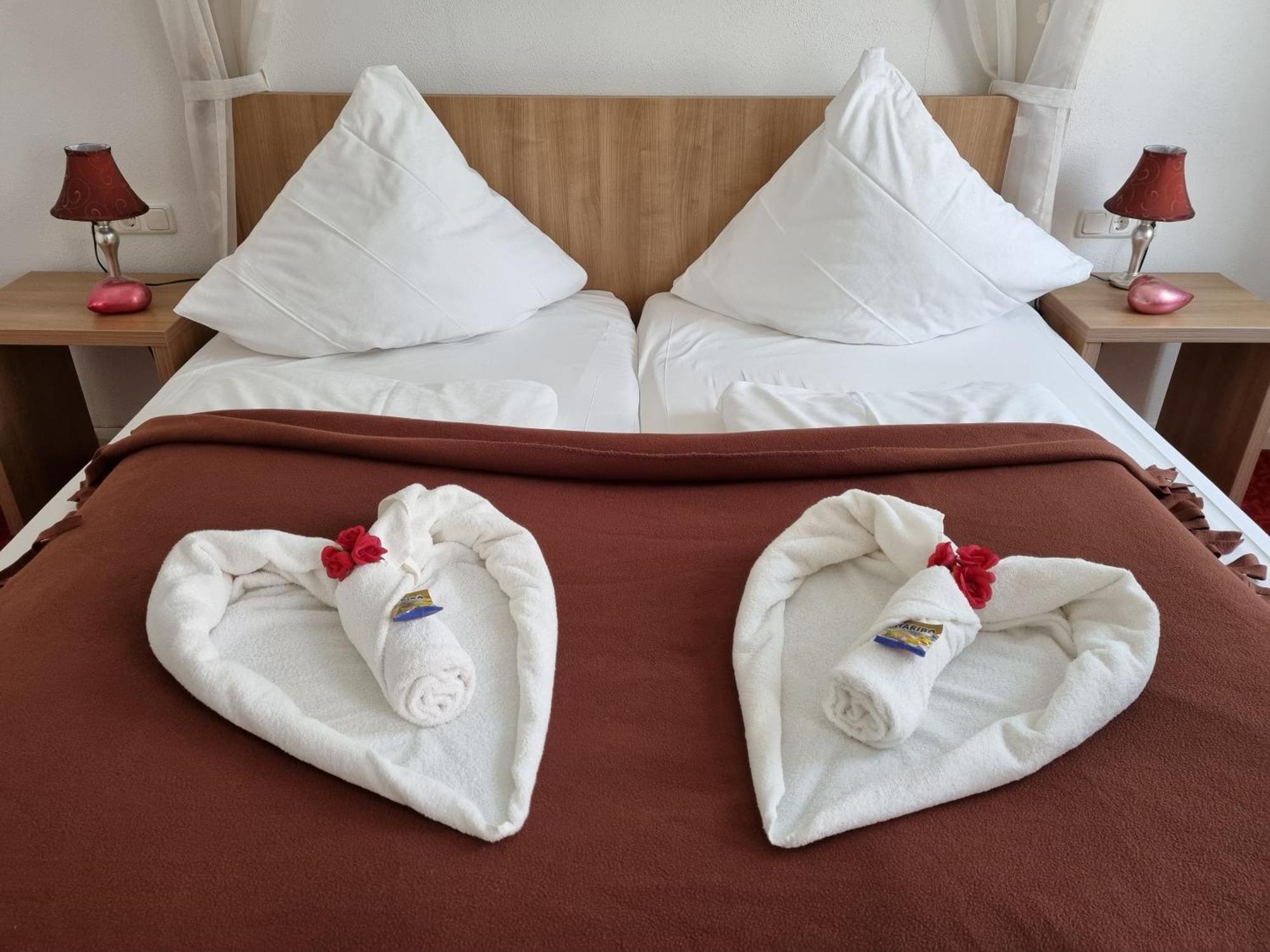 Boutiquehotel Goldene Rose - Self-Check-In Rothenburg ob der Tauber Bagian luar foto