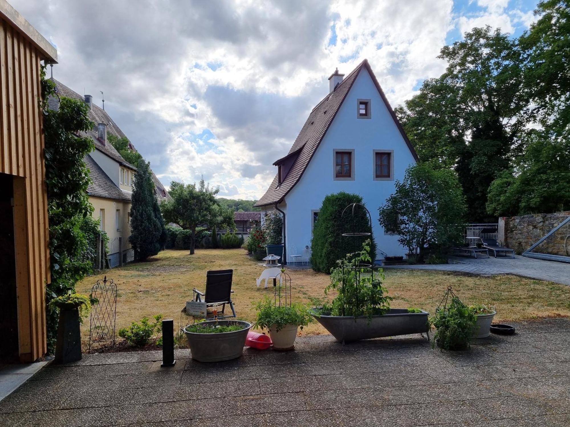 Boutiquehotel Goldene Rose - Self-Check-In Rothenburg ob der Tauber Bagian luar foto