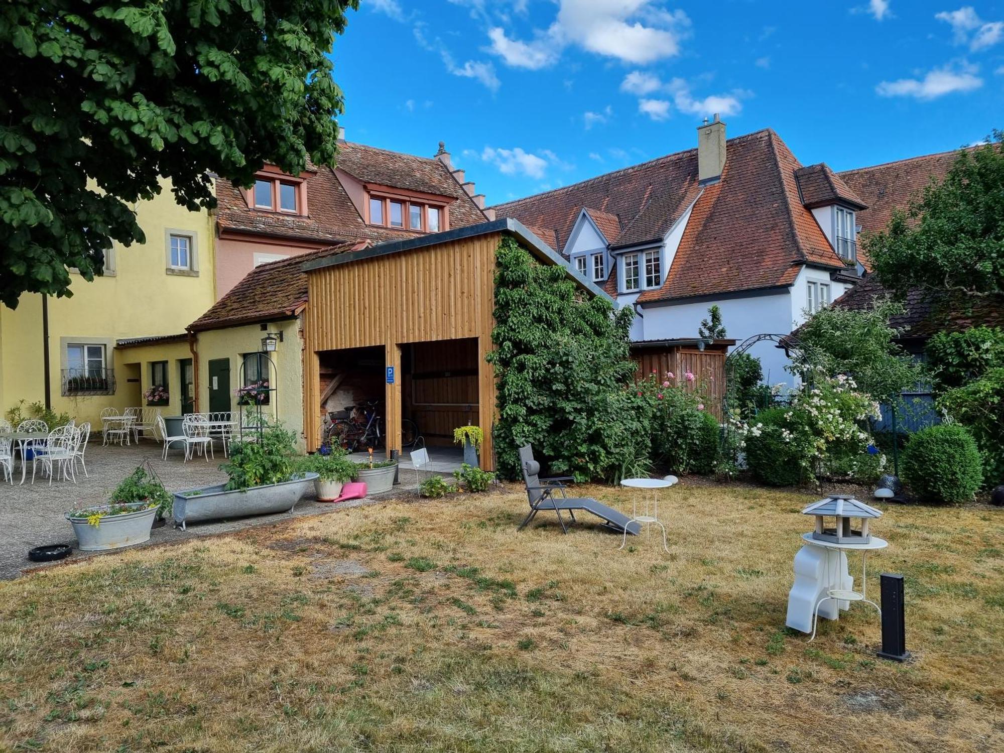 Boutiquehotel Goldene Rose - Self-Check-In Rothenburg ob der Tauber Bagian luar foto