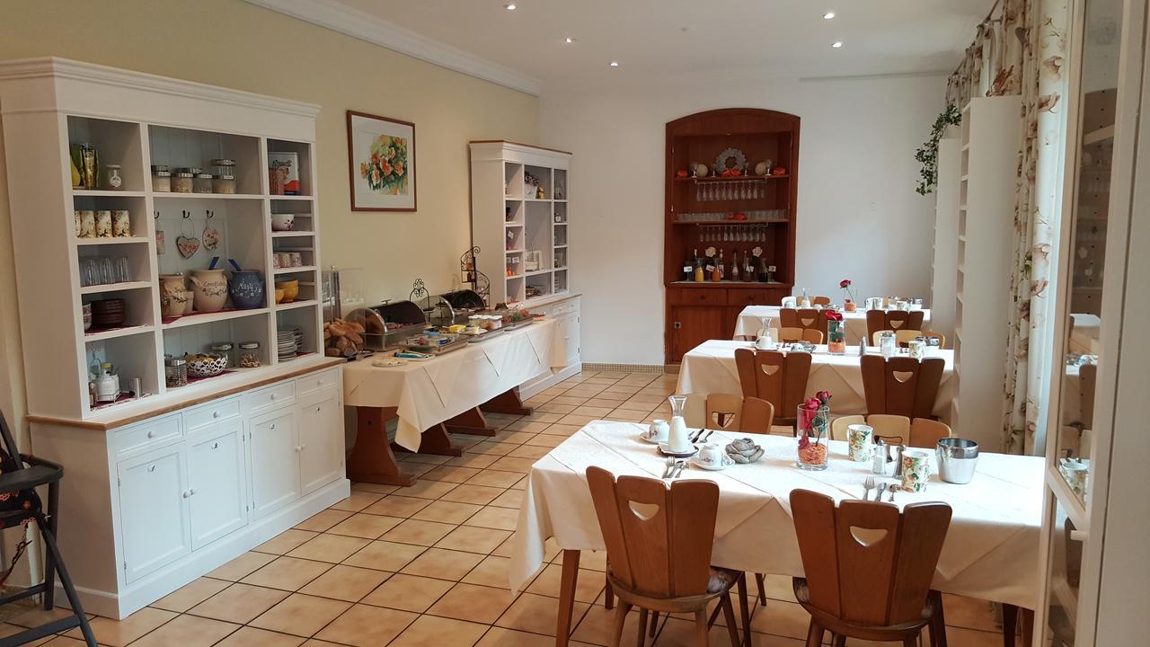Boutiquehotel Goldene Rose - Self-Check-In Rothenburg ob der Tauber Bagian luar foto