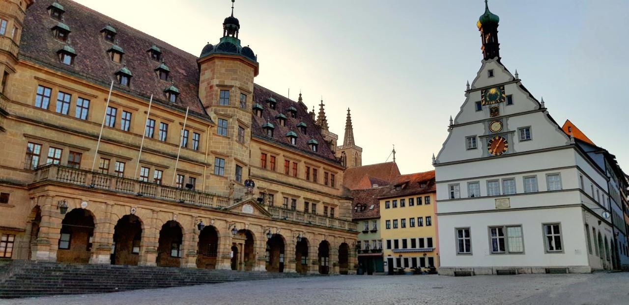 Boutiquehotel Goldene Rose - Self-Check-In Rothenburg ob der Tauber Bagian luar foto