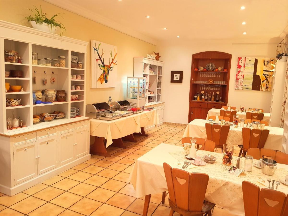 Boutiquehotel Goldene Rose - Self-Check-In Rothenburg ob der Tauber Bagian luar foto