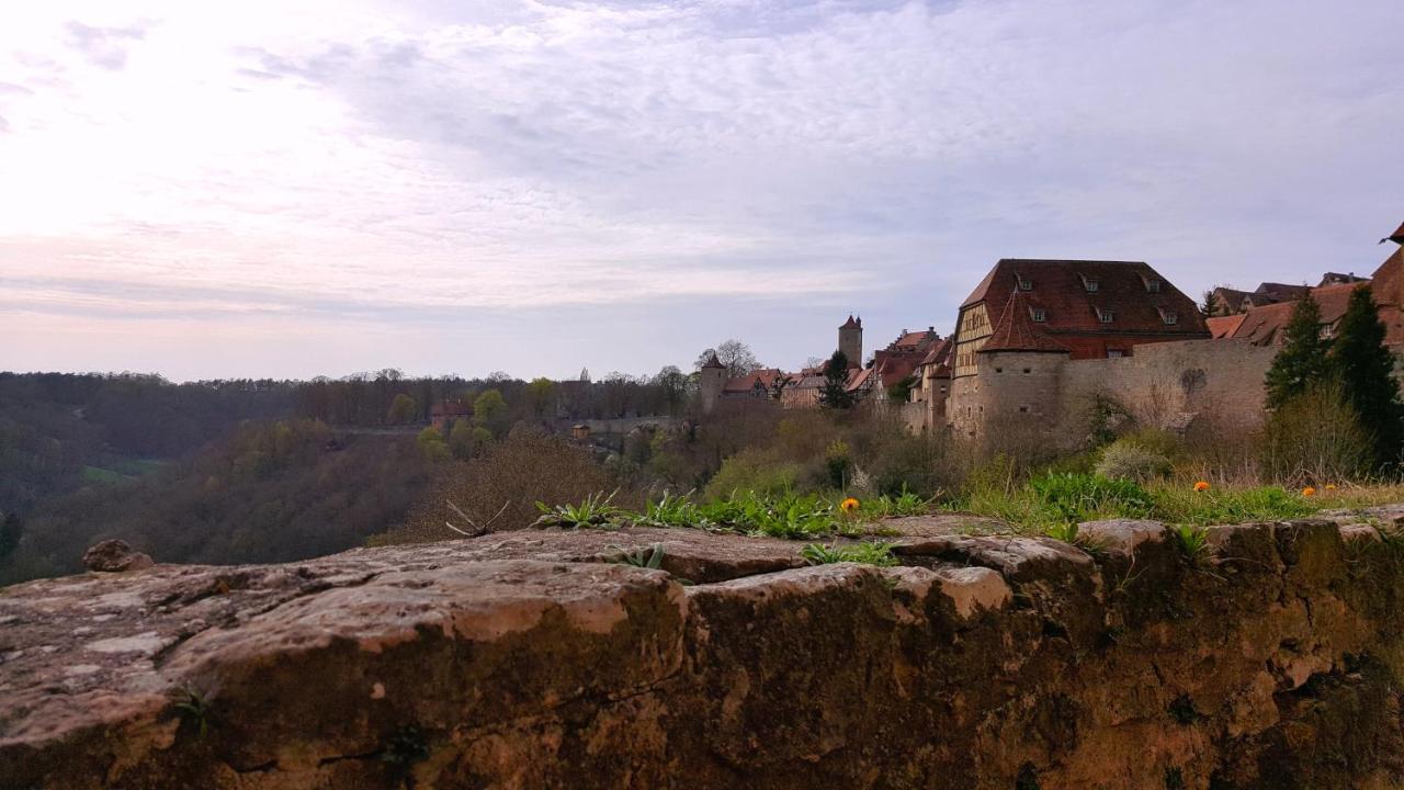 Boutiquehotel Goldene Rose - Self-Check-In Rothenburg ob der Tauber Bagian luar foto